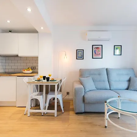 Aloha Marina Private 1st Line Ocean Carihuela Торремолинос