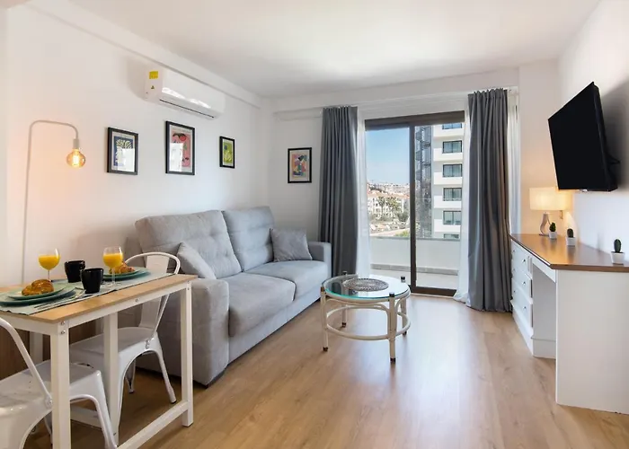 Aloha Marina Private 1st Line Ocean Carihuela