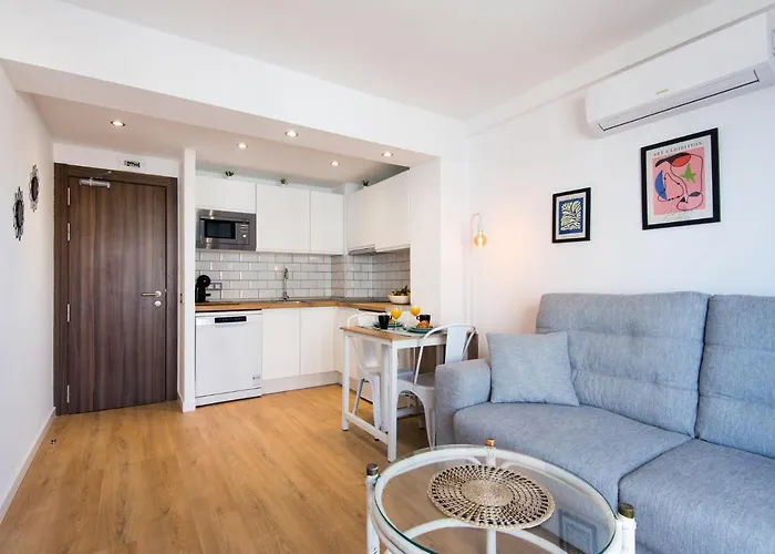 Aloha Marina Private 1st Line Ocean Carihuela Appartement